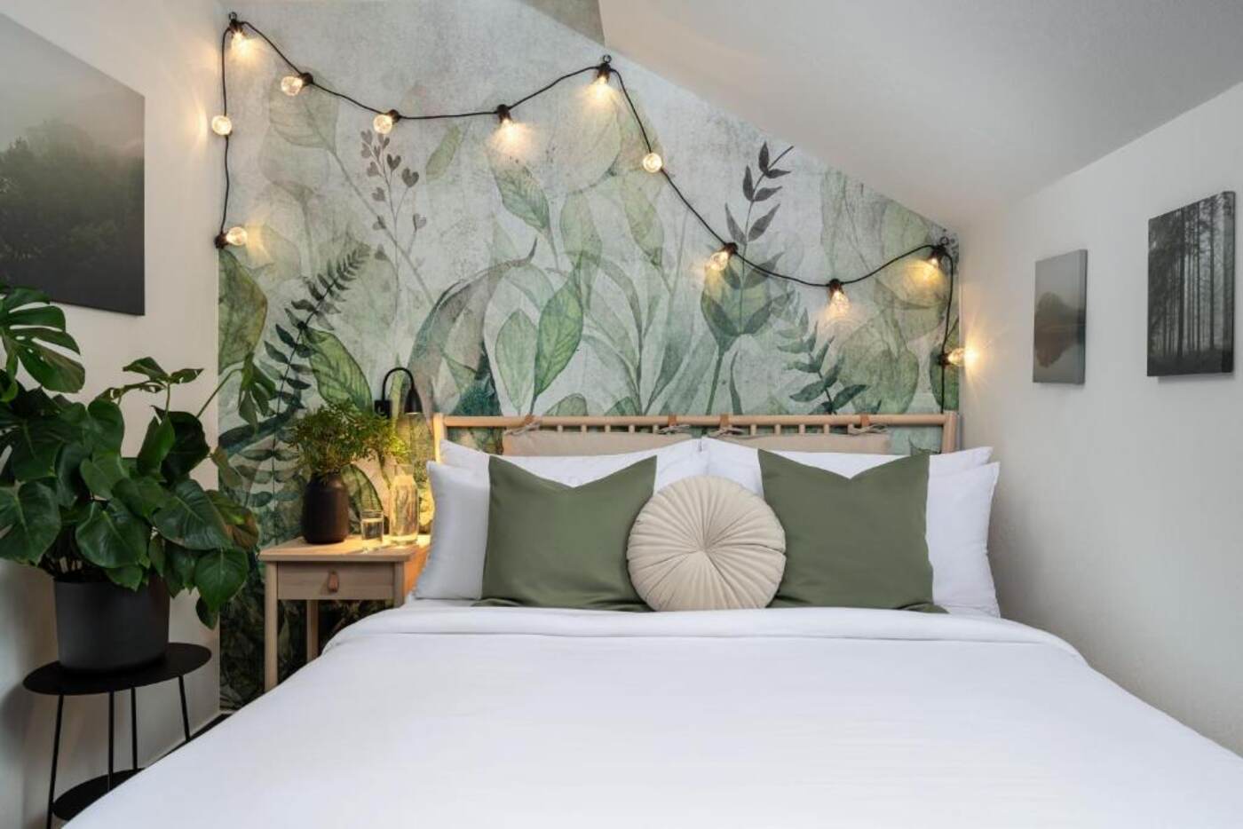 Double Room with Private External Bathroom - Hotel Botanica by goodnite cz, Brno